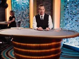 Live dealer Caribbean Stud Poker Meja Caribbean Stud Poker live dealer di idosattoto